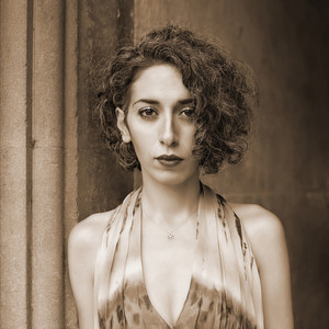 Zeynep Özsuca资料,Zeynep Özsuca最新歌曲,Zeynep ÖzsucaMV视频,Zeynep Özsuca音乐专辑,Zeynep Özsuca好听的歌