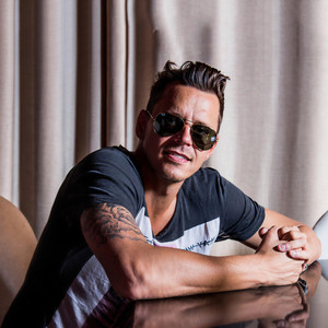 Christian Burns资料,Christian Burns最新歌曲,Christian BurnsMV视频,Christian Burns音乐专辑,Christian Burns好听的歌