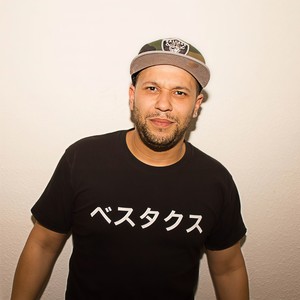 Scott Garcia资料,Scott Garcia最新歌曲,Scott GarciaMV视频,Scott Garcia音乐专辑,Scott Garcia好听的歌