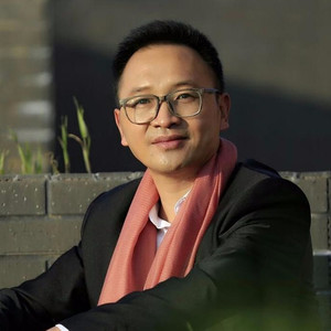 风雨彩虹铿锵玫瑰