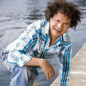 Hakim资料,Hakim最新歌曲,HakimMV视频,Hakim音乐专辑,Hakim好听的歌