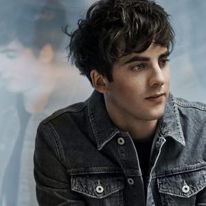 Kieran Shudall资料,Kieran Shudall最新歌曲,Kieran ShudallMV视频,Kieran Shudall音乐专辑,Kieran Shudall好听的歌