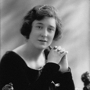 Sylvia Cecil资料,Sylvia Cecil最新歌曲,Sylvia CecilMV视频,Sylvia Cecil音乐专辑,Sylvia Cecil好听的歌