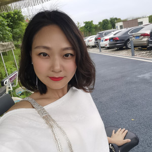 朱丽娅资料,朱丽娅最新歌曲,朱丽娅MV视频,朱丽娅音乐专辑,朱丽娅好听的歌