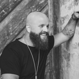 Brown Sneakers资料,Brown Sneakers最新歌曲,Brown SneakersMV视频,Brown Sneakers音乐专辑,Brown Sneakers好听的歌