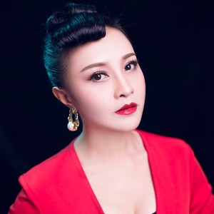 上官红燕 - 玛尼情歌 (广场舞)