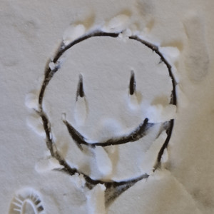 半阴资料,半阴最新歌曲,半阴MV视频,半阴音乐专辑,半阴好听的歌