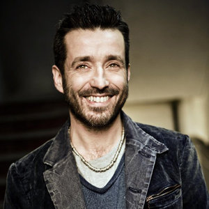 Daniele Silvestri资料,Daniele Silvestri最新歌曲,Daniele SilvestriMV视频,Daniele Silvestri音乐专辑,Daniele Silvestri好听的歌