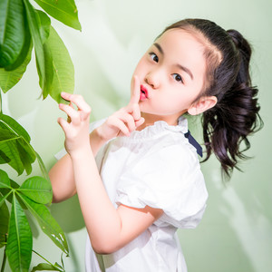 五彩的梦-袁一赫