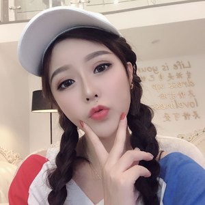 游小鱼资料,游小鱼最新歌曲,游小鱼MV视频,游小鱼音乐专辑,游小鱼好听的歌