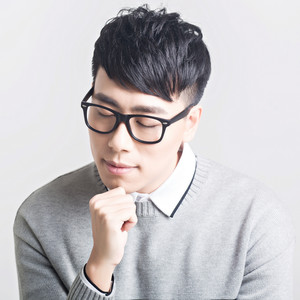 男孩