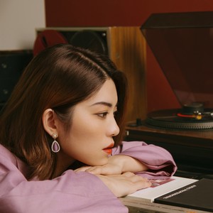 万沁资料,万沁最新歌曲,万沁MV视频,万沁音乐专辑,万沁好听的歌