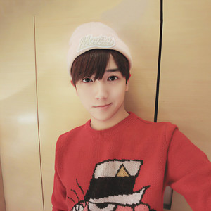 邹容资料,邹容最新歌曲,邹容MV视频,邹容音乐专辑,邹容好听的歌