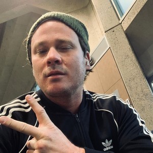 Tom DeLonge资料,Tom DeLonge最新歌曲,Tom DeLongeMV视频,Tom DeLonge音乐专辑,Tom DeLonge好听的歌