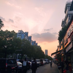 来辣辣资料,来辣辣最新歌曲,来辣辣MV视频,来辣辣音乐专辑,来辣辣好听的歌