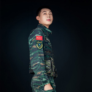 颜森男资料,颜森男最新歌曲,颜森男MV视频,颜森男音乐专辑,颜森男好听的歌