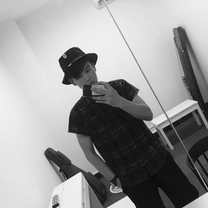 活不腻资料,活不腻最新歌曲,活不腻MV视频,活不腻音乐专辑,活不腻好听的歌