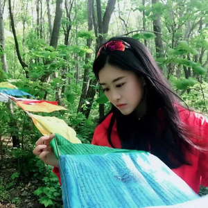 许迪娜资料,许迪娜最新歌曲,许迪娜MV视频,许迪娜音乐专辑,许迪娜好听的歌