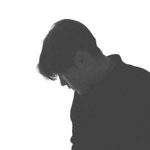 7Roy资料,7Roy最新歌曲,7RoyMV视频,7Roy音乐专辑,7Roy好听的歌