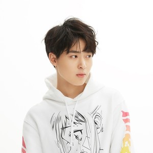 刘胤君资料,刘胤君最新歌曲,刘胤君MV视频,刘胤君音乐专辑,刘胤君好听的歌