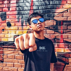 立诚sky资料,立诚sky最新歌曲,立诚skyMV视频,立诚sky音乐专辑,立诚sky好听的歌