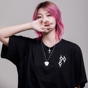 潘十一资料,潘十一最新歌曲,潘十一MV视频,潘十一音乐专辑,潘十一好听的歌