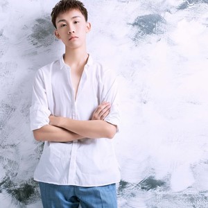 李嘉铧资料,李嘉铧最新歌曲,李嘉铧MV视频,李嘉铧音乐专辑,李嘉铧好听的歌