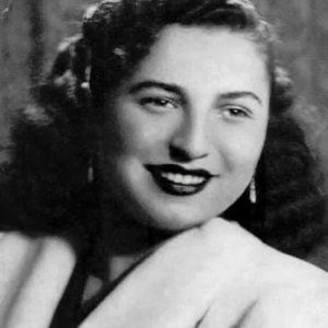 Rena Dallia资料,Rena Dallia最新歌曲,Rena DalliaMV视频,Rena Dallia音乐专辑,Rena Dallia好听的歌