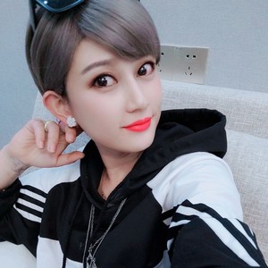 周琪资料,周琪最新歌曲,周琪MV视频,周琪音乐专辑,周琪好听的歌