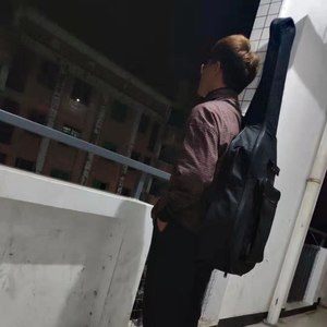 黄佳俊资料,黄佳俊最新歌曲,黄佳俊MV视频,黄佳俊音乐专辑,黄佳俊好听的歌