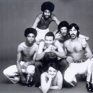 HEATWAVE资料,HEATWAVE最新歌曲,HEATWAVEMV视频,HEATWAVE音乐专辑,HEATWAVE好听的歌