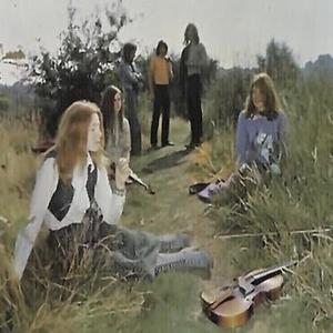 Fuchsia资料,Fuchsia最新歌曲,FuchsiaMV视频,Fuchsia音乐专辑,Fuchsia好听的歌