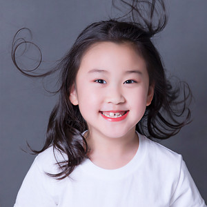 杨乌日罕资料,杨乌日罕最新歌曲,杨乌日罕MV视频,杨乌日罕音乐专辑,杨乌日罕好听的歌