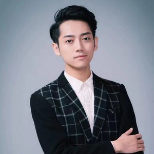 杨超资料,杨超最新歌曲,杨超MV视频,杨超音乐专辑,杨超好听的歌