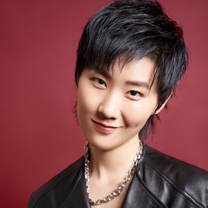 石亚男资料,石亚男最新歌曲,石亚男MV视频,石亚男音乐专辑,石亚男好听的歌