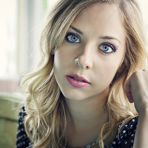 MacKenzie Porter资料,MacKenzie Porter最新歌曲,MacKenzie PorterMV视频,MacKenzie Porter音乐专辑,MacKenzie Porter好听的歌