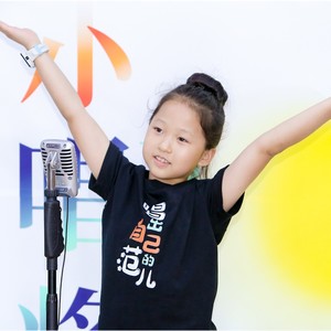 刘文月资料,刘文月最新歌曲,刘文月MV视频,刘文月音乐专辑,刘文月好听的歌