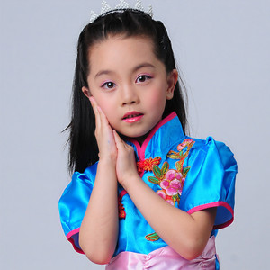 何家淇资料,何家淇最新歌曲,何家淇MV视频,何家淇音乐专辑,何家淇好听的歌