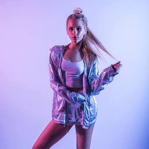 Bri Tolani资料,Bri Tolani最新歌曲,Bri TolaniMV视频,Bri Tolani音乐专辑,Bri Tolani好听的歌