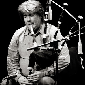 Fred Morrison资料,Fred Morrison最新歌曲,Fred MorrisonMV视频,Fred Morrison音乐专辑,Fred Morrison好听的歌