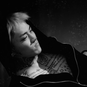 LEX资料,LEX最新歌曲,LEXMV视频,LEX音乐专辑,LEX好听的歌