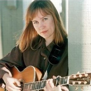 Iris Dement