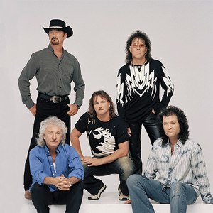 Smokey资料,Smokey最新歌曲,SmokeyMV视频,Smokey音乐专辑,Smokey好听的歌