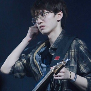 XxYy弹琴没表情资料,XxYy弹琴没表情最新歌曲,XxYy弹琴没表情MV视频,XxYy弹琴没表情音乐专辑,XxYy弹琴没表情好听的歌