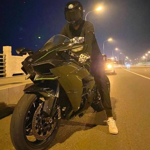 稳重小伙资料,稳重小伙最新歌曲,稳重小伙MV视频,稳重小伙音乐专辑,稳重小伙好听的歌