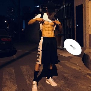 江小白资料,江小白最新歌曲,江小白MV视频,江小白音乐专辑,江小白好听的歌