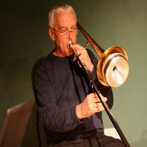 Radu Malfatti资料,Radu Malfatti最新歌曲,Radu MalfattiMV视频,Radu Malfatti音乐专辑,Radu Malfatti好听的歌