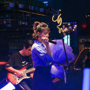 跨夜飞行 (伴奏)