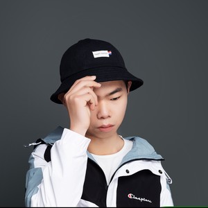 李玉鹏资料,李玉鹏最新歌曲,李玉鹏MV视频,李玉鹏音乐专辑,李玉鹏好听的歌