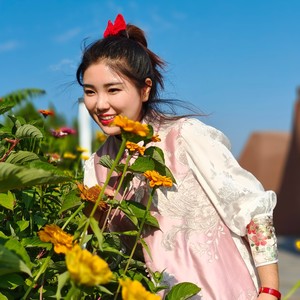 赵丽娜资料,赵丽娜最新歌曲,赵丽娜MV视频,赵丽娜音乐专辑,赵丽娜好听的歌